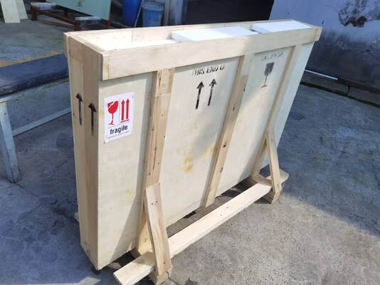 Not Powder Radiation Protective Glass Xray CT Shielding Accessories Durable Safety Glass for Medical Industrial Applications